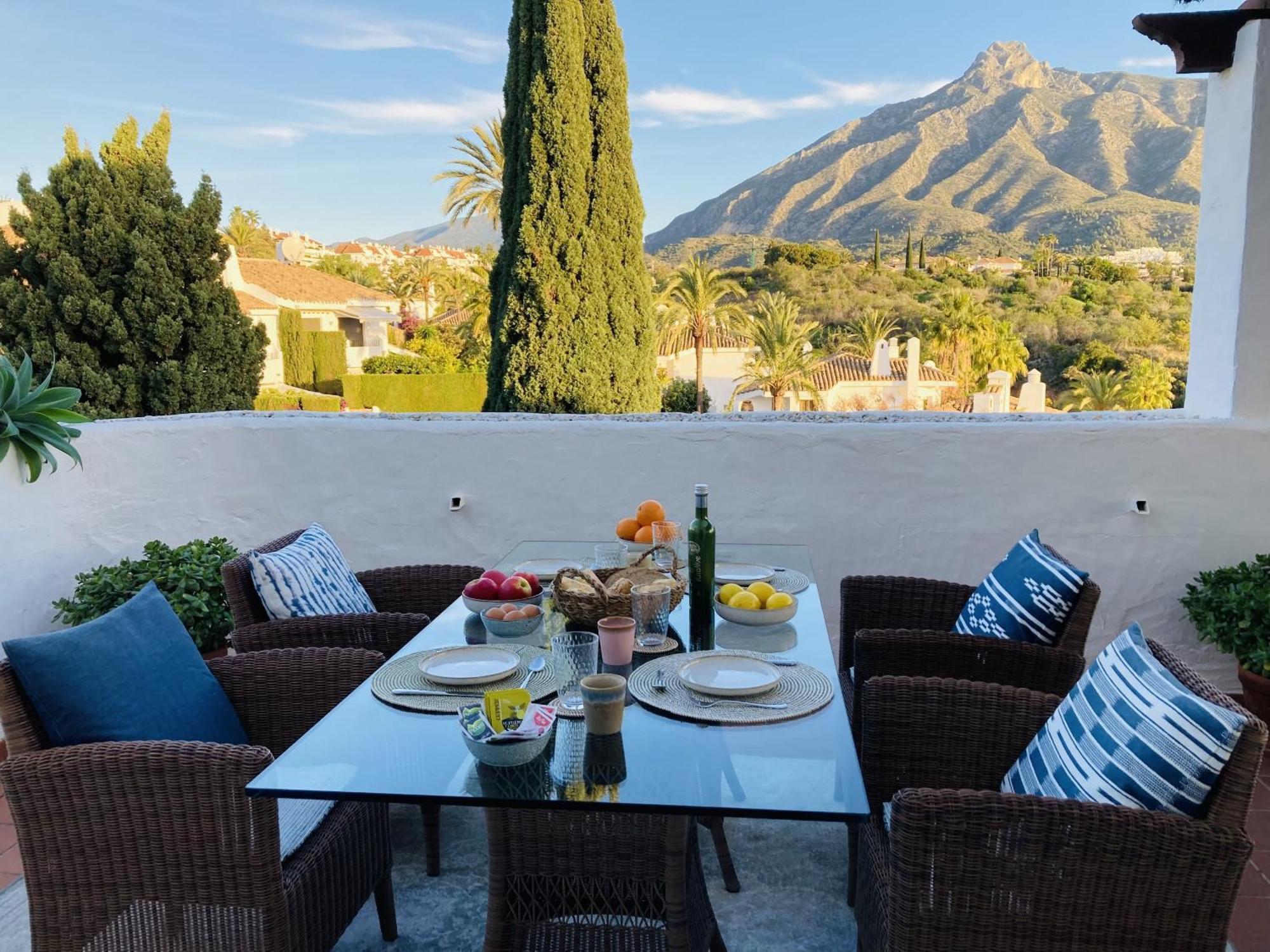 Appartamento Lomas - Pool, Terrace & View Marbella