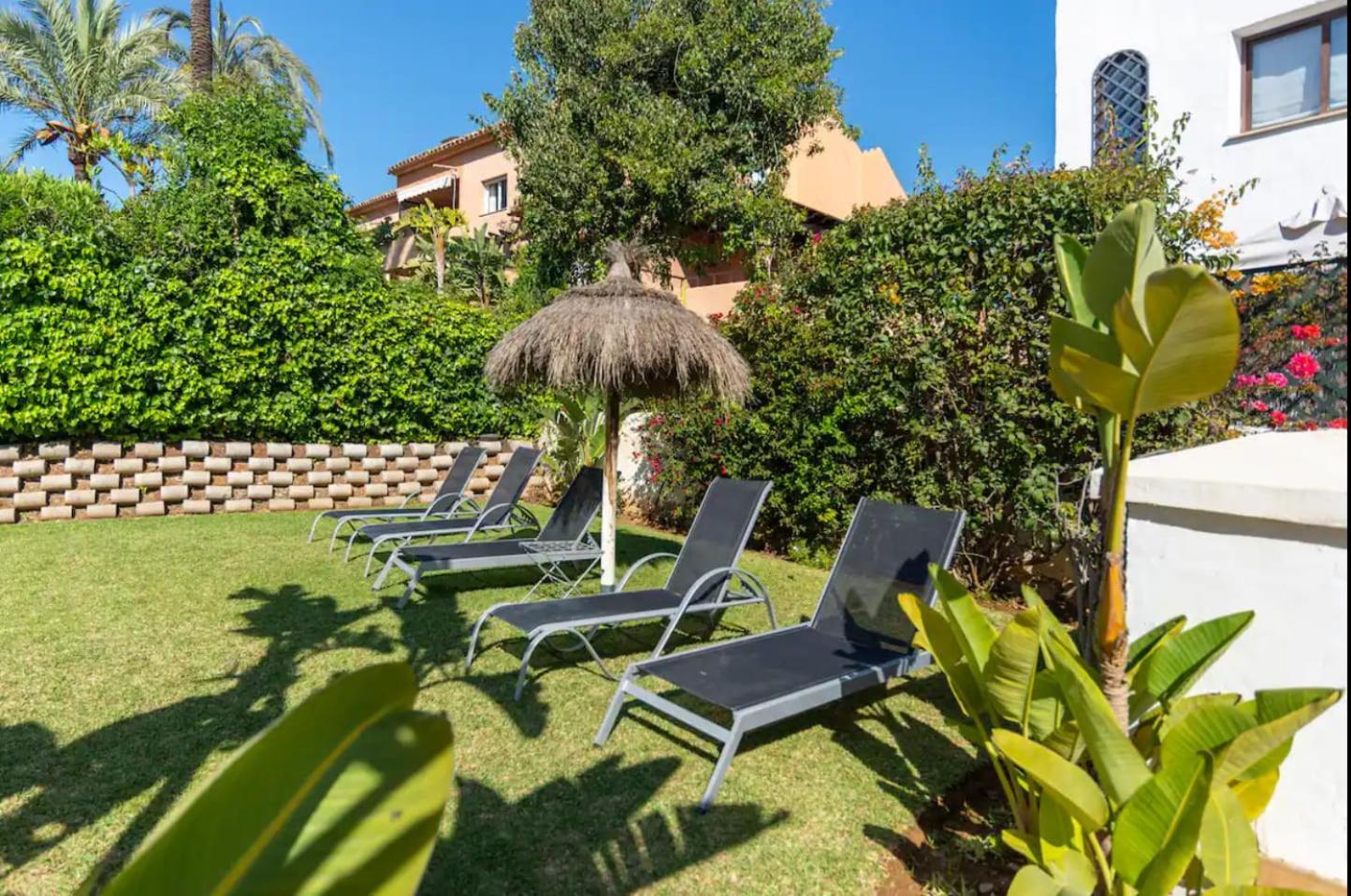 Lomas - Pool, Terrace & View