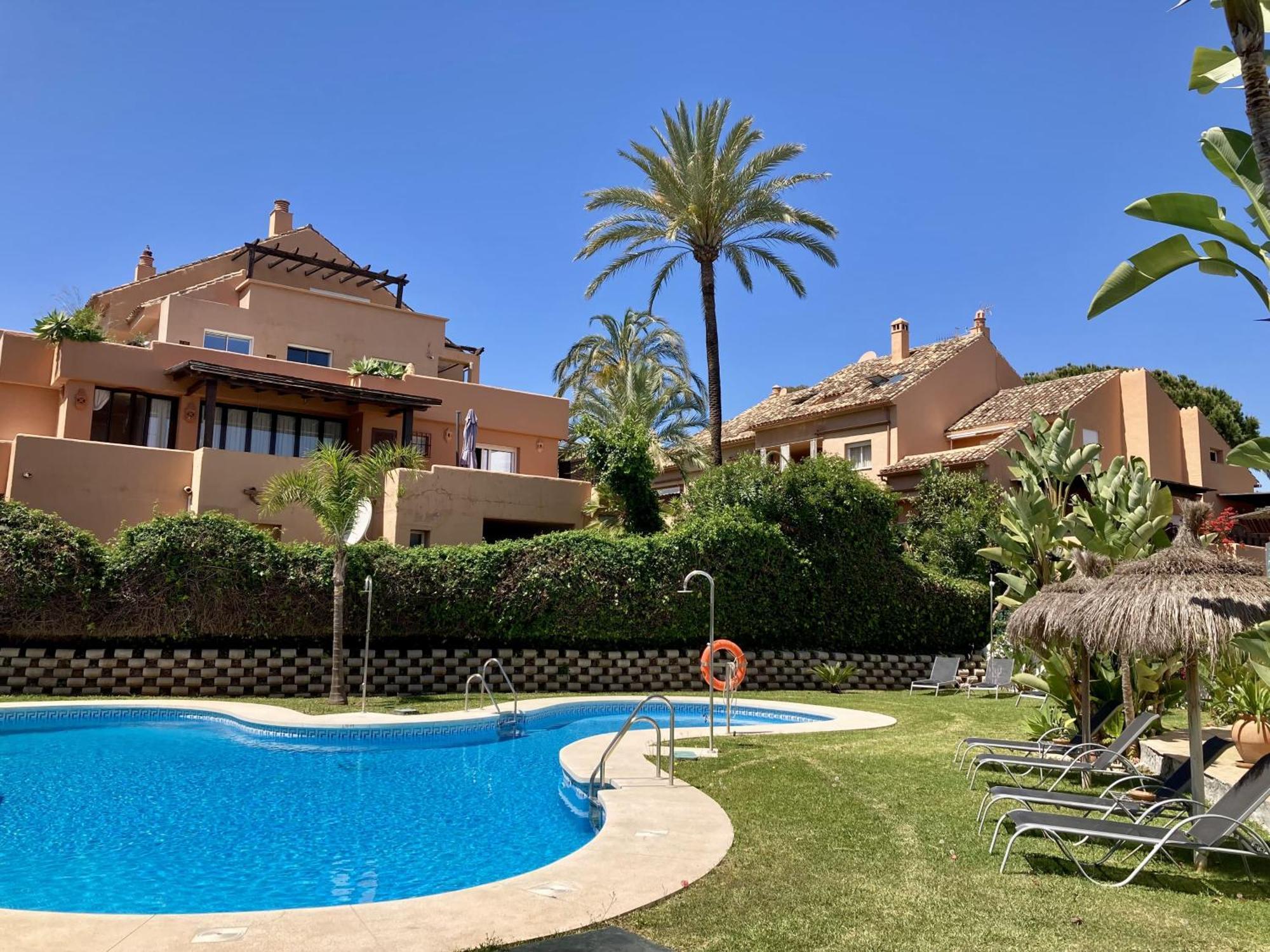 Appartamento Lomas - Pool, Terrace & View Marbella